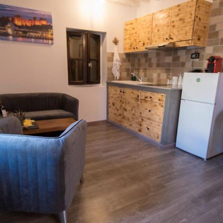 דירות Rhodes City Casa De Mikel מראה חיצוני תמונה